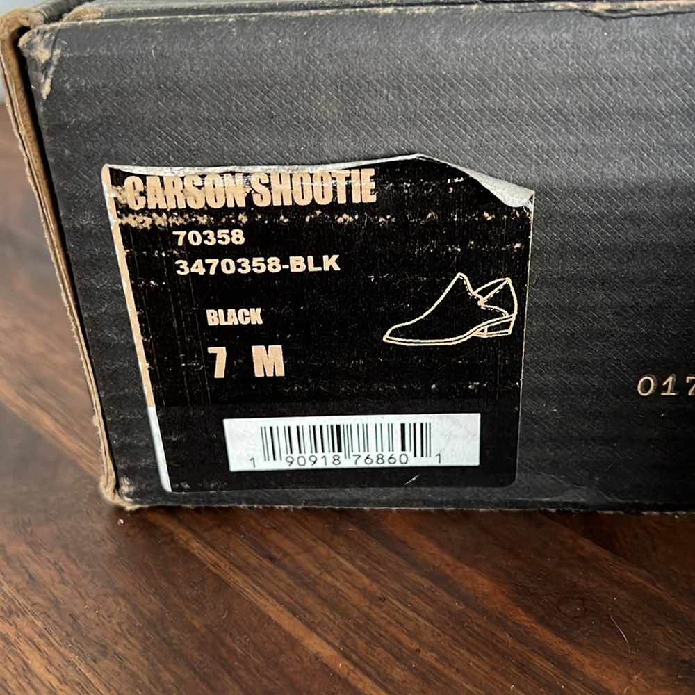 Frye Carson Shootie Black Suede Back Zipper Ankle Boots 7M - Picture 9 of 9